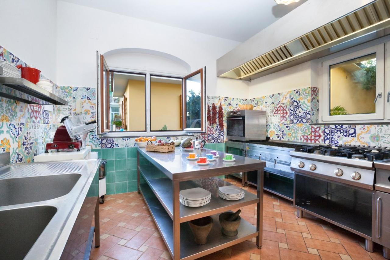 Casa Sorrento, Immerso Nel Verde A Pochi Passi Dal Centro Zewnętrze zdjęcie