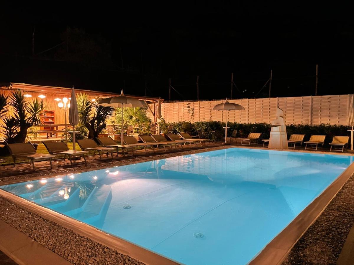 Casa Sorrento, Immerso Nel Verde A Pochi Passi Dal Centro Zewnętrze zdjęcie